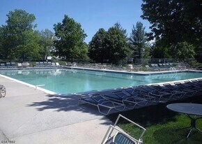 65 Jamestown Rd, Unit 65 Jamestown Road in Basking Ridge, NJ - Building Photo