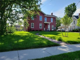 59 Main St Apartments