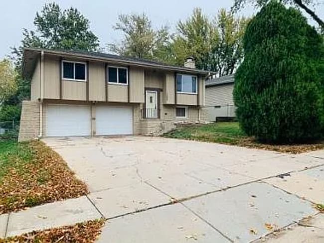 property at 13828 Y Cir