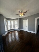 1819 W 3rd St, Unit 3 in Davenport, IA - Foto de edificio - Building Photo