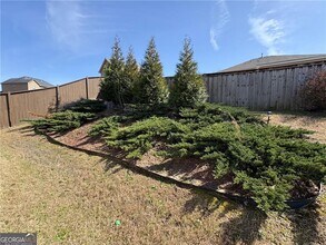 7843 Nolan Trail in Snellville, GA - Foto de edificio - Building Photo