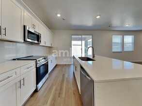 20177 W Thomas Rd in Buckeye, AZ - Foto de edificio - Building Photo