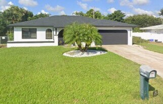 3410 SE 11th Pl in Cape Coral, FL - Building Photo