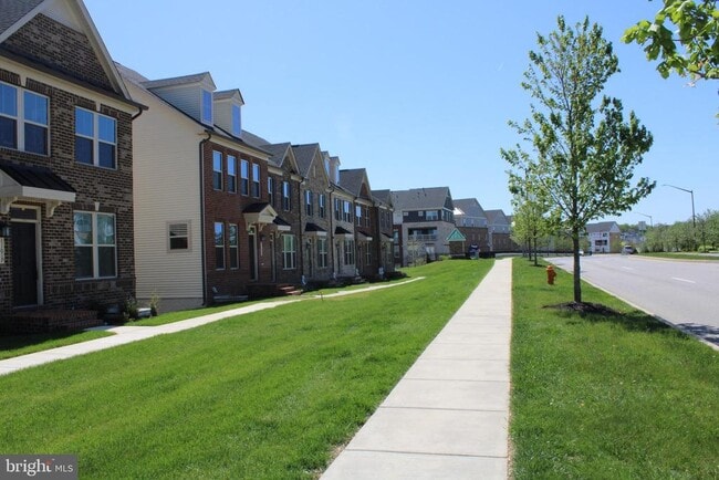 11013 Resort Road in Ellicott City, MD - Building Photo - Building Photo
