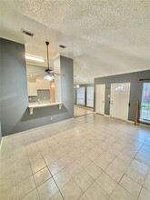 17114 Mercado Dr in Houston, TX - Building Photo - Building Photo