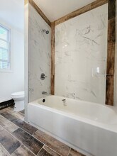 53 Stegman St, Unit 3 in Jersey City, NJ - Foto de edificio - Building Photo