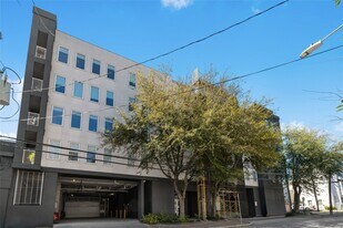 505 Jackson Hill St, Unit 103 in Houston, TX - Building Photo