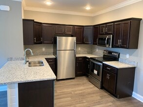 5831 Otte Ct., Unit 123 in Bowling Green, KY - Foto de edificio - Building Photo