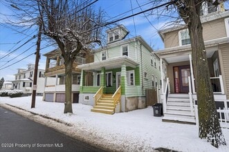 239 Division St in Wilkes-Barre, PA - Building Photo - Building Photo