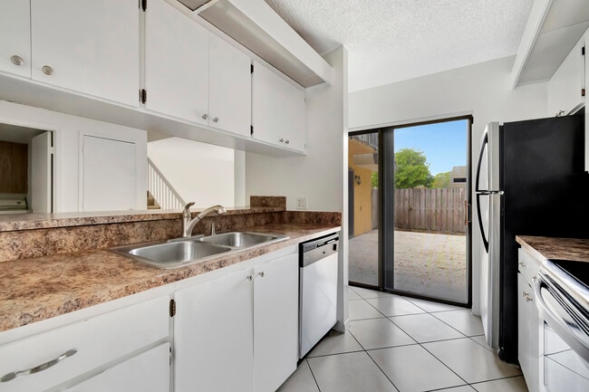 311 3rd Way in West Palm Beach, FL - Building Photo - Building Photo