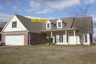 209 Karen Dr in Oxford, MS - Building Photo