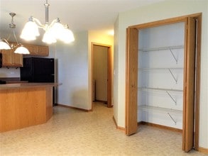 16200 Carlow Cir in Manhattan, IL - Building Photo - Building Photo