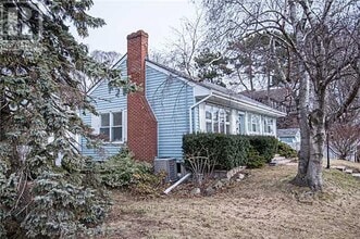 200 Trent St E in Whitby, ON - Building Photo - Building Photo