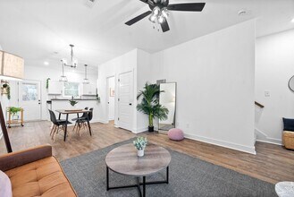 914 Power St in Clarksville, TN - Building Photo - Building Photo