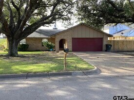 5101 Foxglove Cir in Tyler, TX - Building Photo
