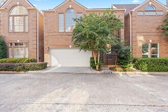 4742 Post Oak Timber Dr in Houston, TX - Building Photo - Building Photo