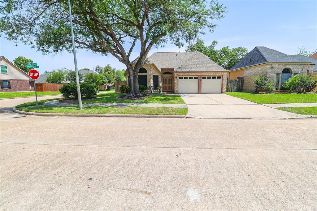 1546 Ridgebriar Dr in Houston, TX - Building Photo
