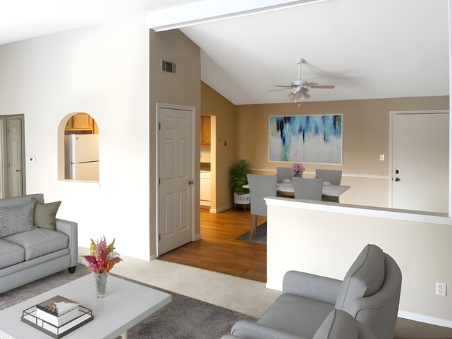 Big Tree Manor in Orchard Park, NY - Foto de edificio - Building Photo