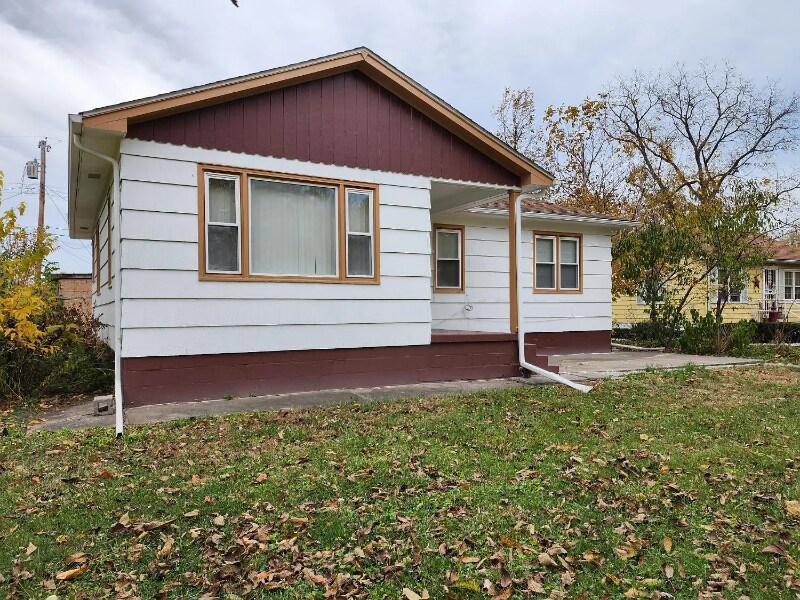 5142 Pennsylvania St in Gary, IN - Building Photo