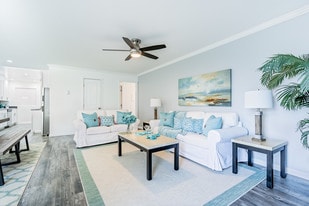 Palm View Village Gardena in Gardena, CA - Building Photo