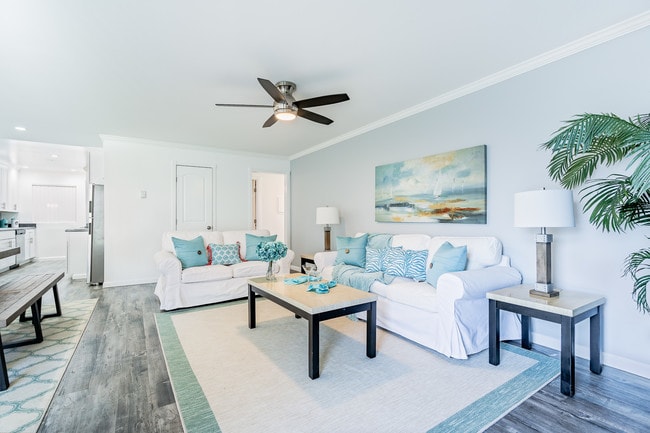 Palm View Village Gardena