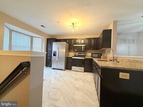 4805 Cowslip Ct in Oxon Hill, MD - Building Photo - Building Photo