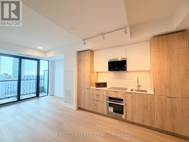 28 Eastern Ave in Toronto, ON - Building Photo - Building Photo