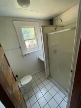 136 E Norwich Ave in Columbus, OH - Building Photo - Building Photo