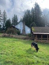 31787 S Grays Hill Rd in Colton, OR - Foto de edificio - Building Photo