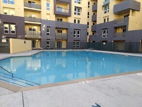 200 E 10th St in Gilroy, CA - Building Photo - Building Photo