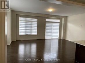 28 Donald Ficht Cres in Brampton, ON - Building Photo - Building Photo