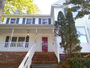 5572 Linkwood Dr in Fayetteville, NC - Building Photo - Building Photo