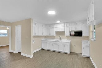 705 George Hopper Rd in Midlothian, TX - Building Photo - Building Photo