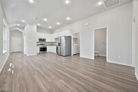 16866 Glenheath St photo'