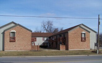 Markland Arms in Lima, OH - Building Photo