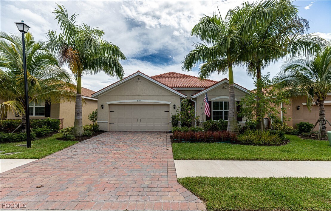 3109 Birchin Ln in Ft. Myers, FL - Building Photo