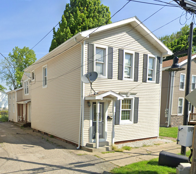 350 W 5th St in Erie, PA - Foto de edificio