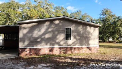 302 Washington St in Interlachen, FL - Building Photo - Building Photo