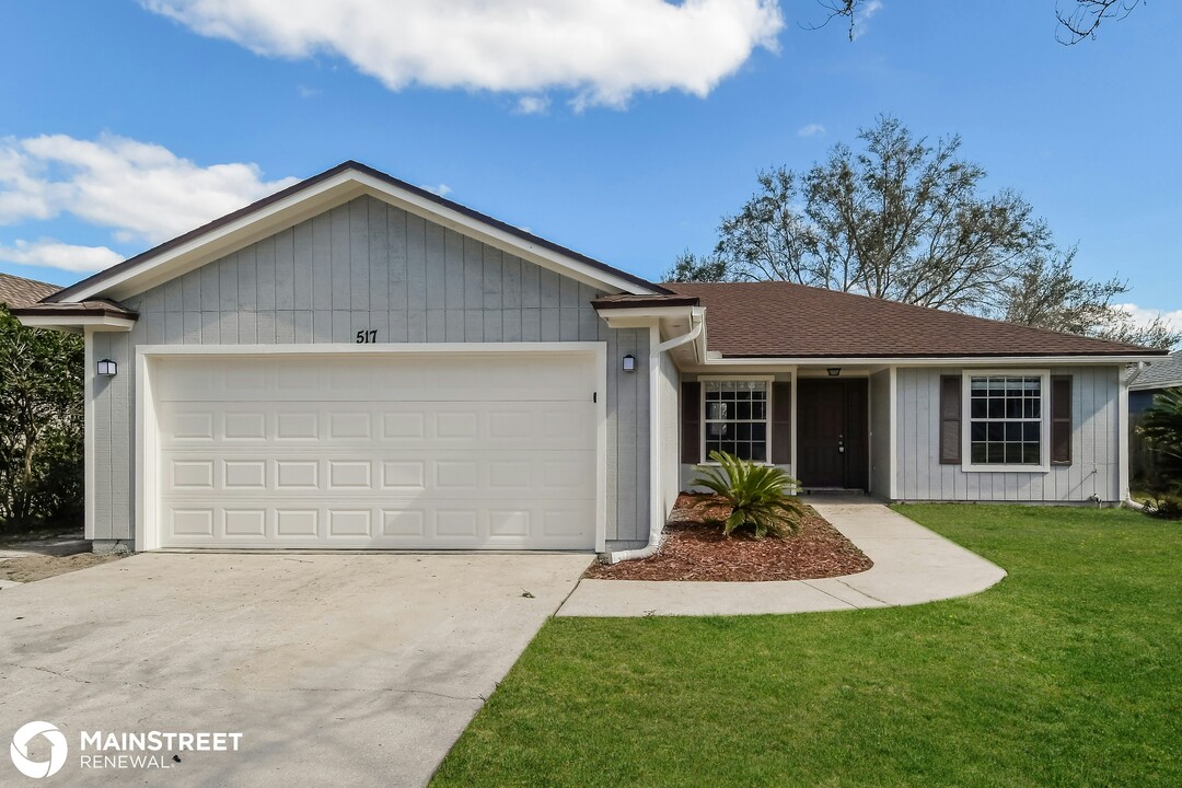 517 Summit Dr in Orange Park, FL - Building Photo