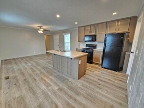 46000 Geddes Rd in Canton, MI - Building Photo - Building Photo