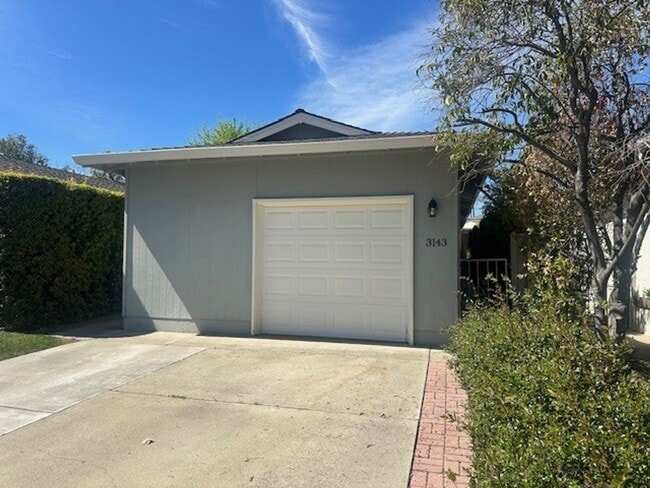 property at 3143-3145 Trinity Pl