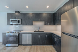 West Vine Townhomes in Richland, WA - Foto de edificio - Interior Photo