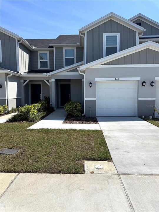 769 Stoney Pointe Cir in Davenport, FL - Building Photo