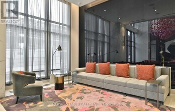 7-3007 Mabelle Ave in Toronto, ON - Building Photo - Building Photo