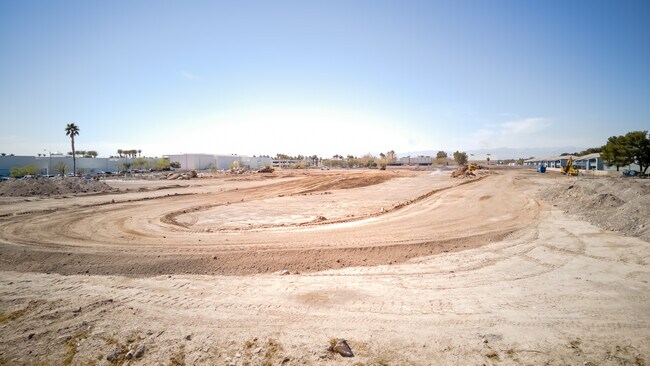 Alma Henderson in Henderson, NV - Foto de edificio - Building Photo