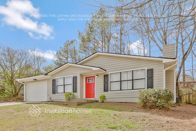 2239 Lowtrail Ct in Lithonia, GA - Building Photo - Building Photo