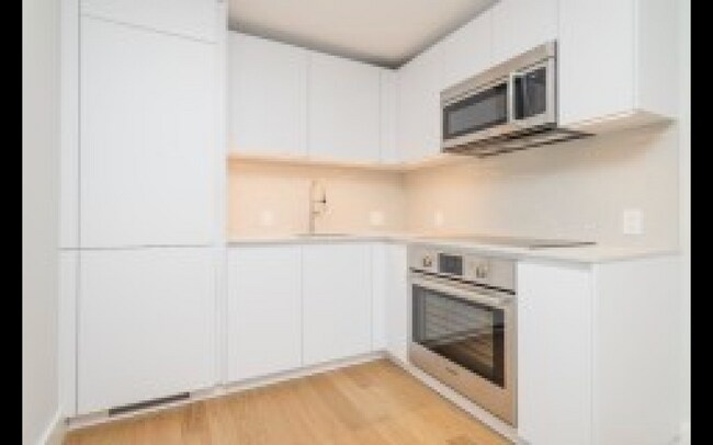 335 Harvard St, Unit #1