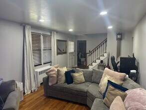 611 Woodside Ave in Bridgeport, CT - Building Photo - Building Photo