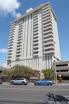 796 Isenberg St in Honolulu, HI - Building Photo