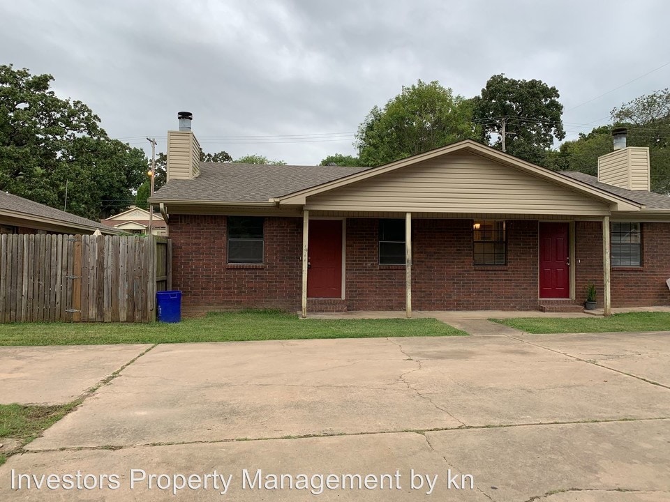 1907 S Z St in Fort Smith, AR - Foto de edificio